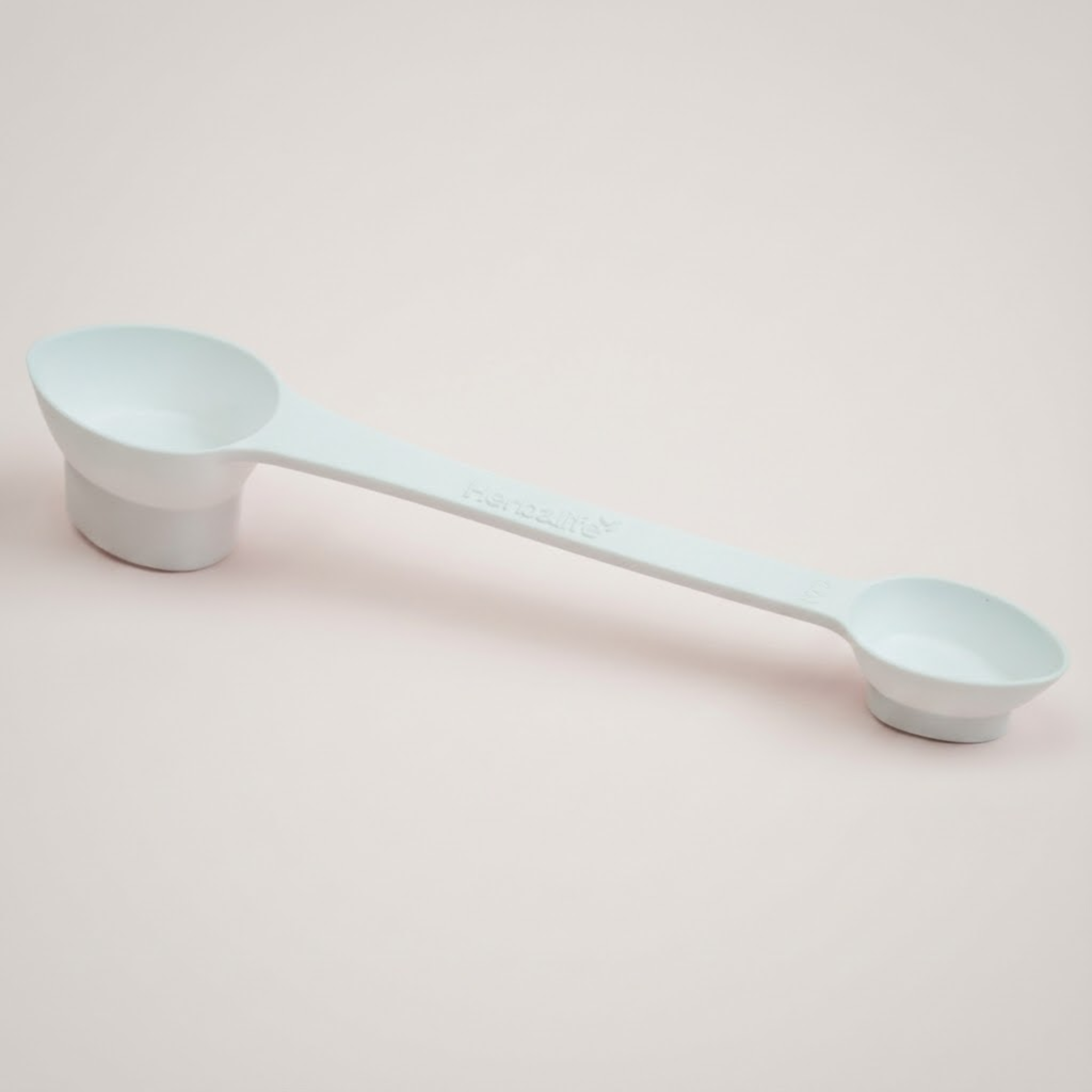Herbalife Formula 1 reusable measuring scoop for shake preparation